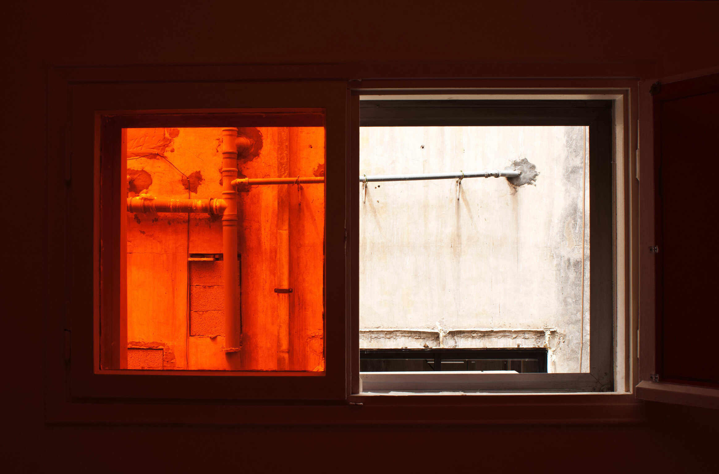 _Orange half window 2  13x18 300dpi.jpg