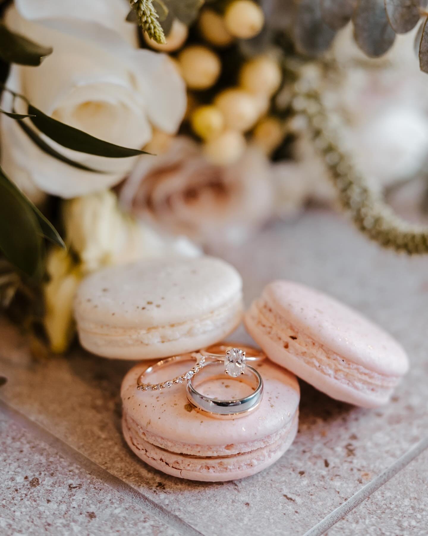 Wishing you the sweetest holiday gatherings!✨

@kadencecrusephoto 

#serendipitousevents #southdakotaeventplanner #minnesotaeventplanner #iowaweddingplanner #weddingideas #weddinginspiration #weddingplanner #weddingday
