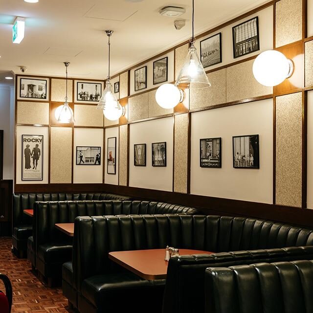 Aces || With a complete refurbishment of the restaurant, kitchen and bottle shop, the iconic @acespizzaandliquor is open for business @adelaidecentralmarket || @fdc_group || Scope for @suburbanbuilding included partitions, ceilings, carpentry, and jo