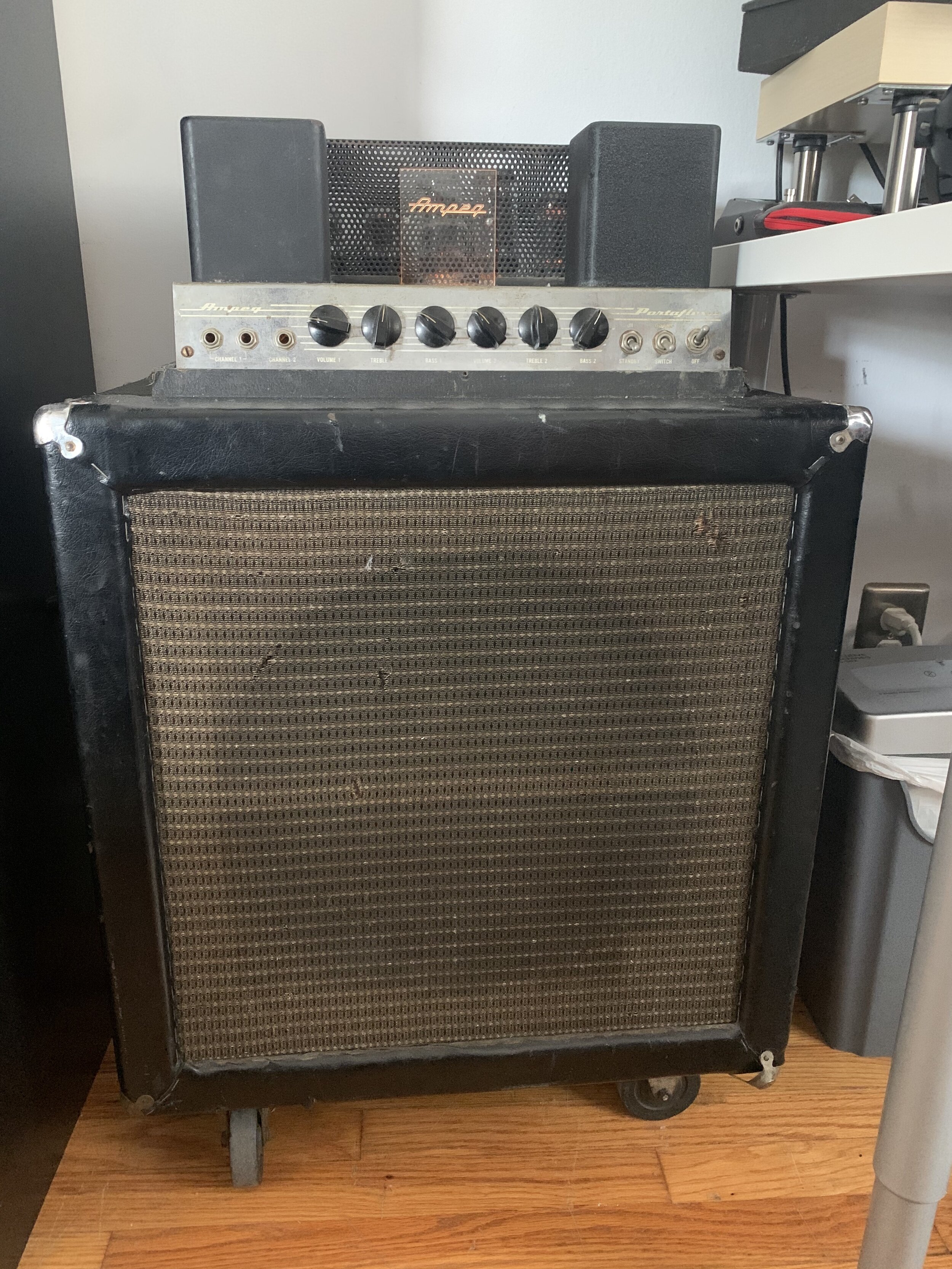 '65 Ampeg B-15