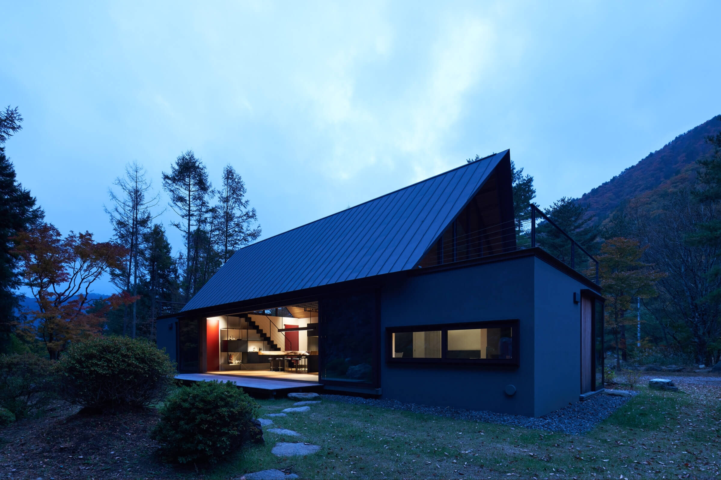 keiji-ashizawa-design-house-in-saiko-yamanashi-japan-idreit-539.jpg