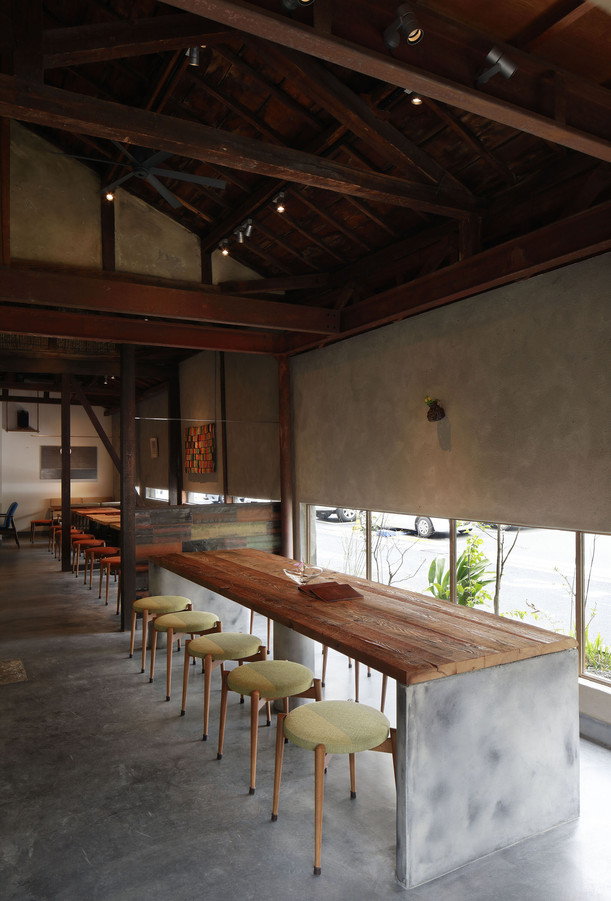 design-ground-55-shuhari-dojima-restaurant-interior-design-idreit-04.jpg
