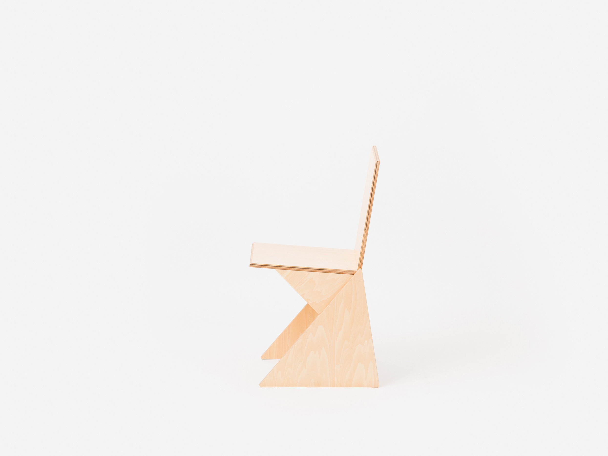 kodai-iwamoto-sankaku-chair-furniture-design-idreit-040.jpg