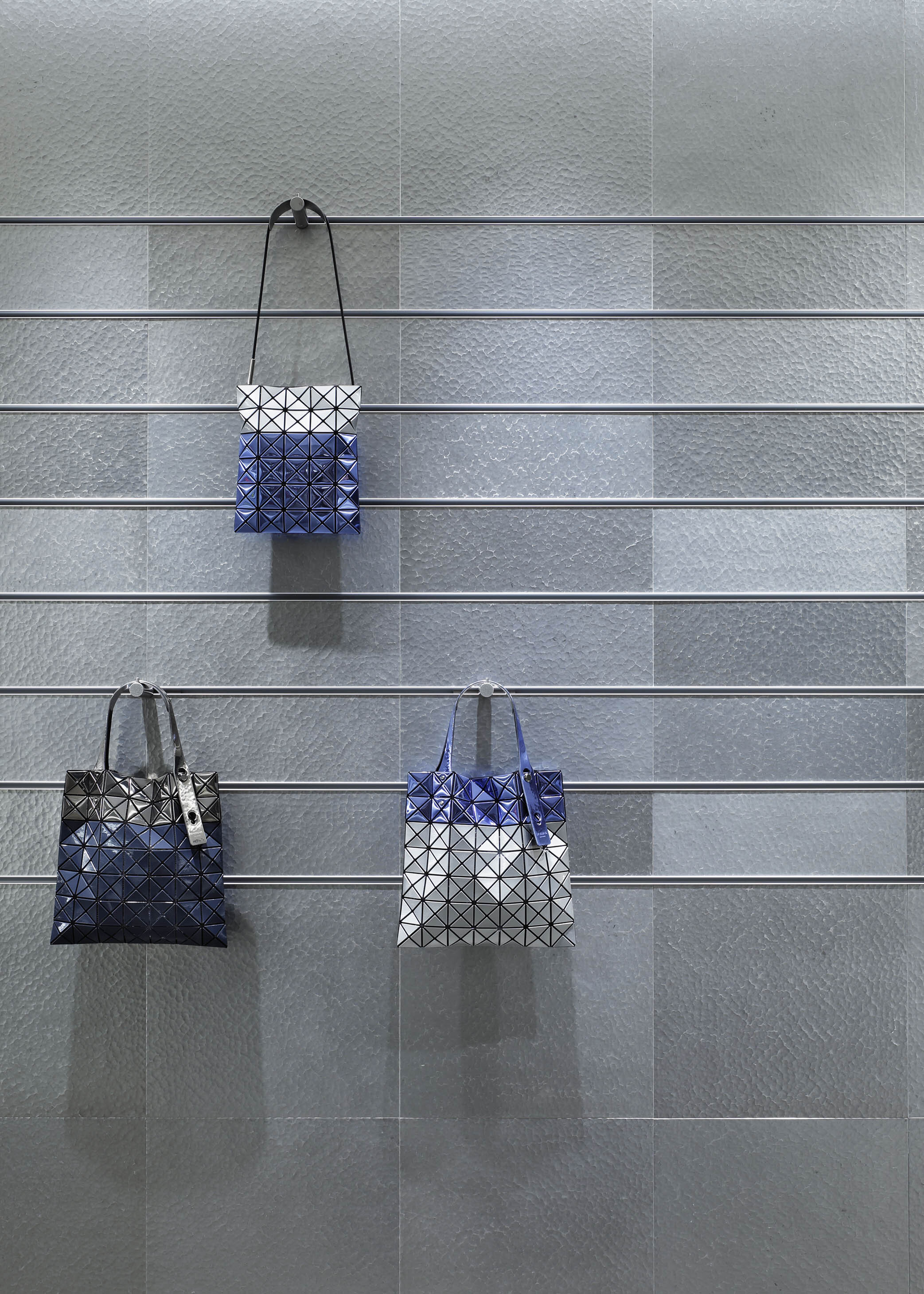 moment-baobao-issey-miyake-ginza-tokyo-interior-design-idreit-14.jpg