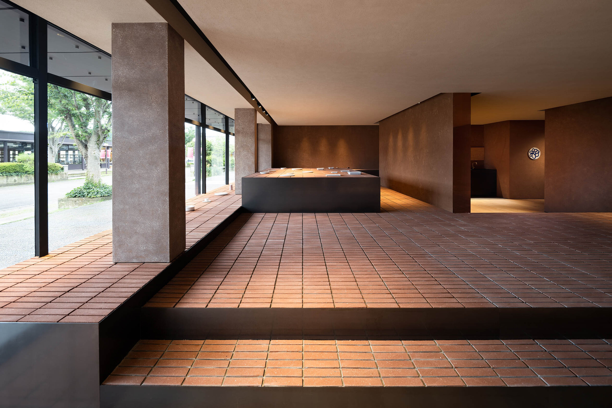  Teruhiro Yanagihara Studio has designed calm interior for 1616/arita japan showroom in Arita, Japan. 