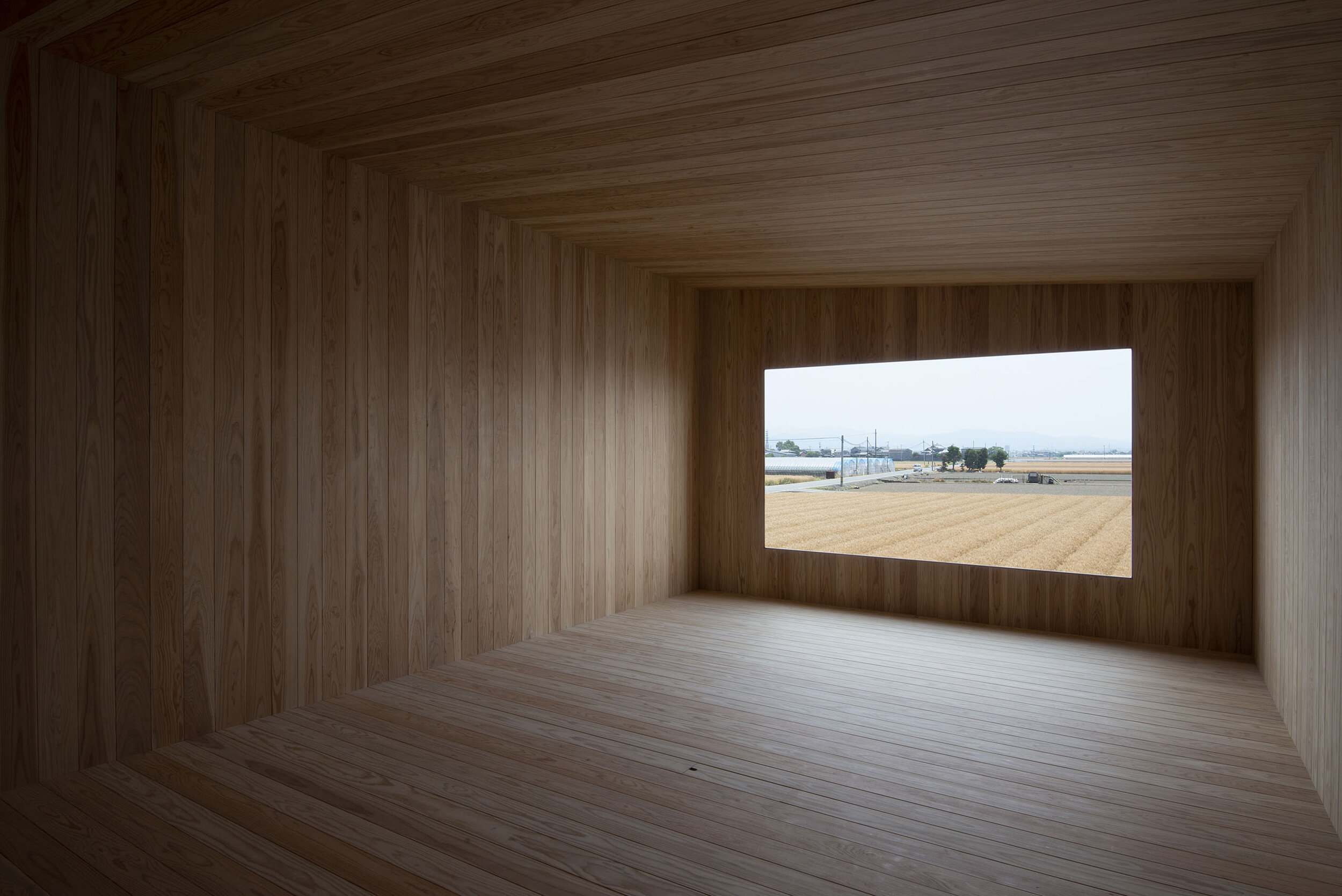  An interior of NACA GALLERY designed by Toru Shimokawa Architects.  