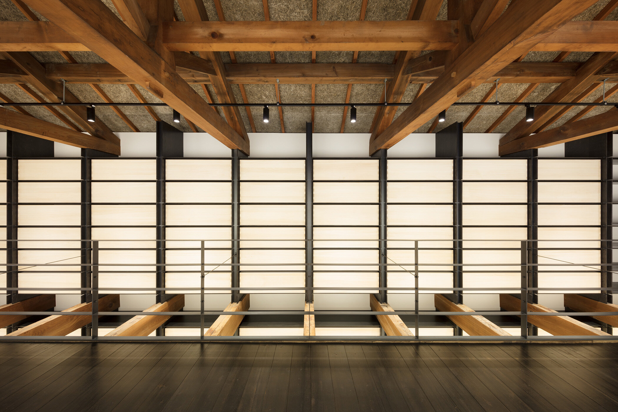  An interior of Tokigura designed by Tadahiro Butsugan/ABOUT.  He designed custom made boxes.  