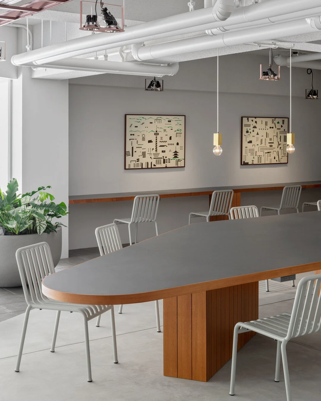 Osaka-based design studio REIICHI IKEDA DESIGN has designed a workplace KOKU for pharmaceuticals company Nippon Shinyaku in Kyoto. ​​​​​​​​
​​​​​​​​
池田励一さん率いるREIICHI IKEDA DESIGNがデザインを手掛けた日本新薬のワークプレイス「KOKU」​​​​​​​​
​​​​​​​​
Discover more on our onlin