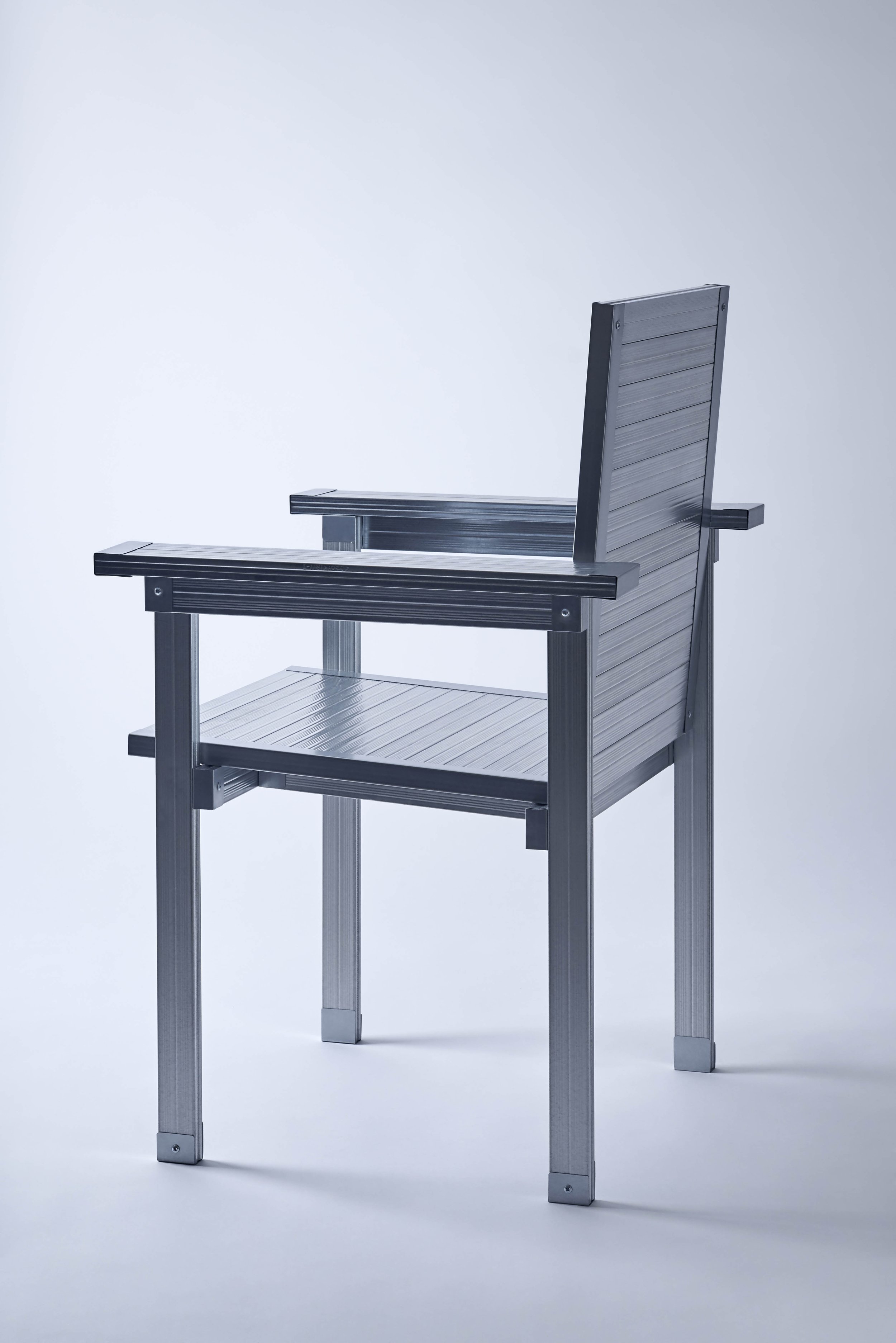 daisuke-yamamoto-flow-arm-chair-interior-design-magazine-idreit-005_Masayuki Hayashi.jpg