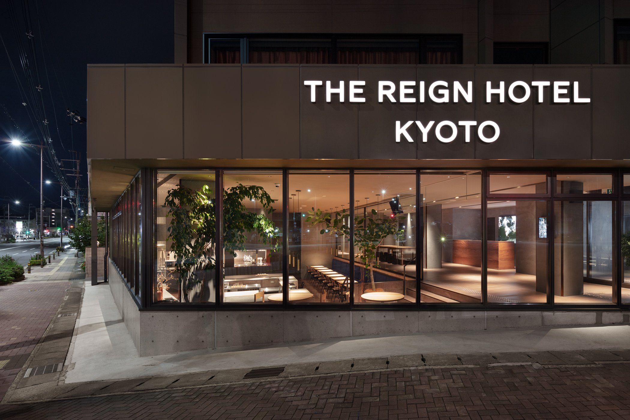 teruhiro-yanagihara-studio-the-reign-hotel-interior-design-magazine-idreit-134_Takumi Ota.jpg