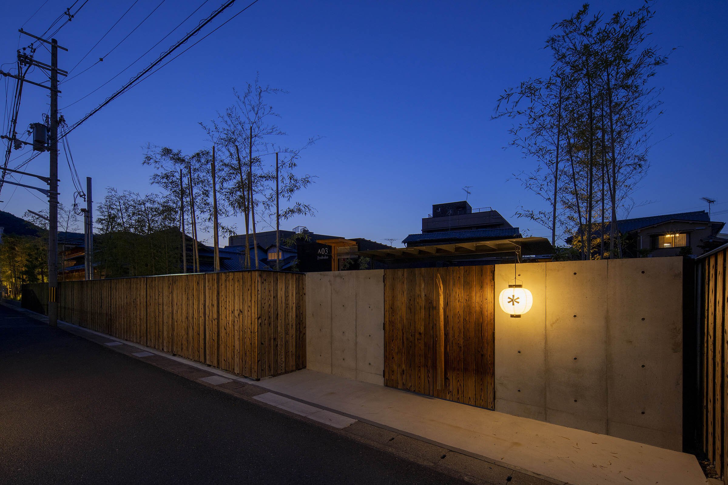  cafe co.の森井良幸がデザインしたスノーピークランドステーション京都嵐山の外観 