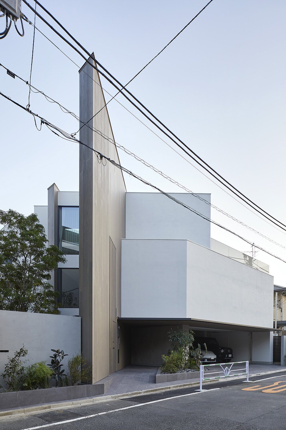  建築家 sinatoシナトの大野力が設計した住宅Shoto Sの外観デザイン。東京都渋谷区松濤に計画された。 
