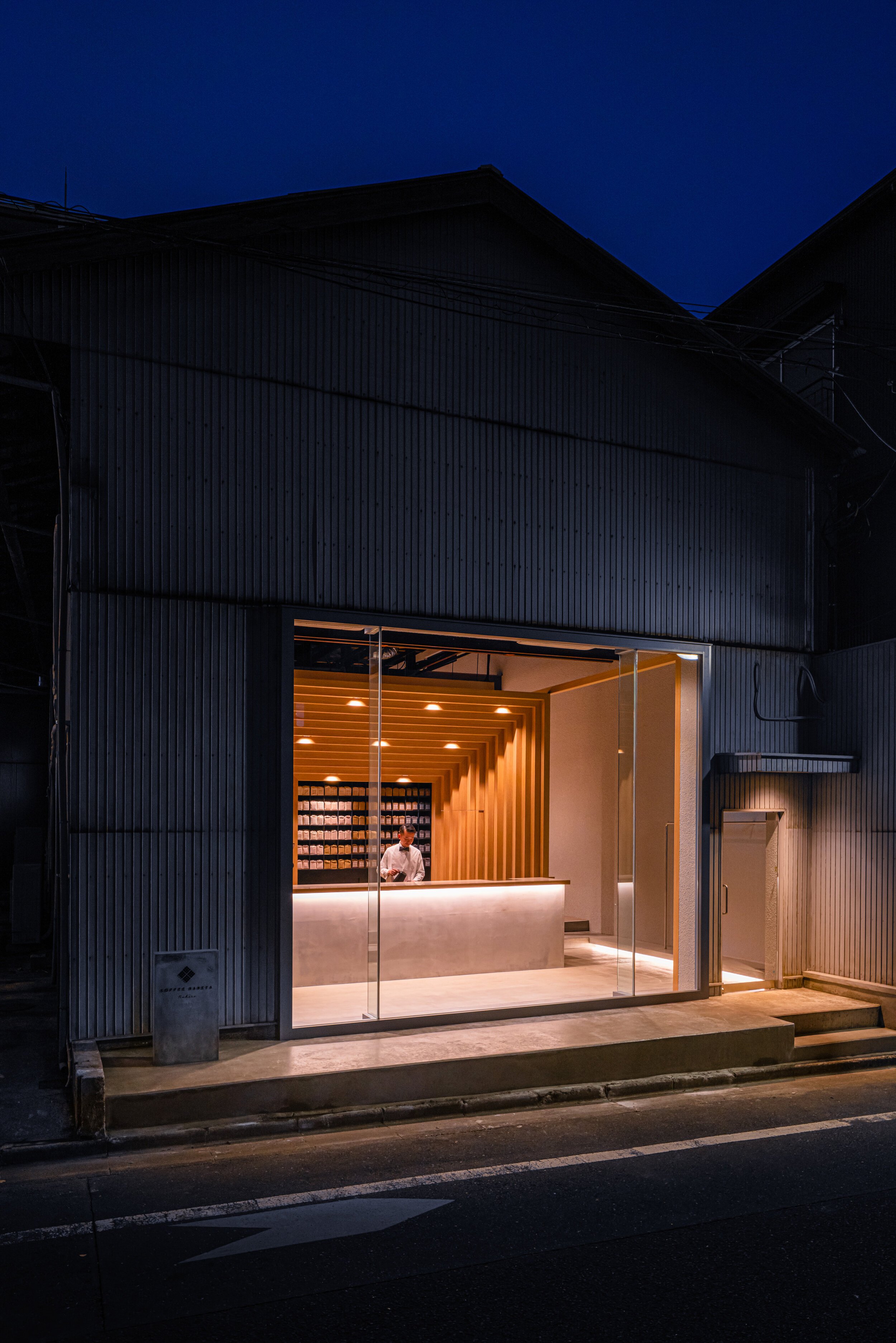 14sd-koffee-mameya-kakeru-interior-design-magazine-idreit-exterior-335_02.jpg