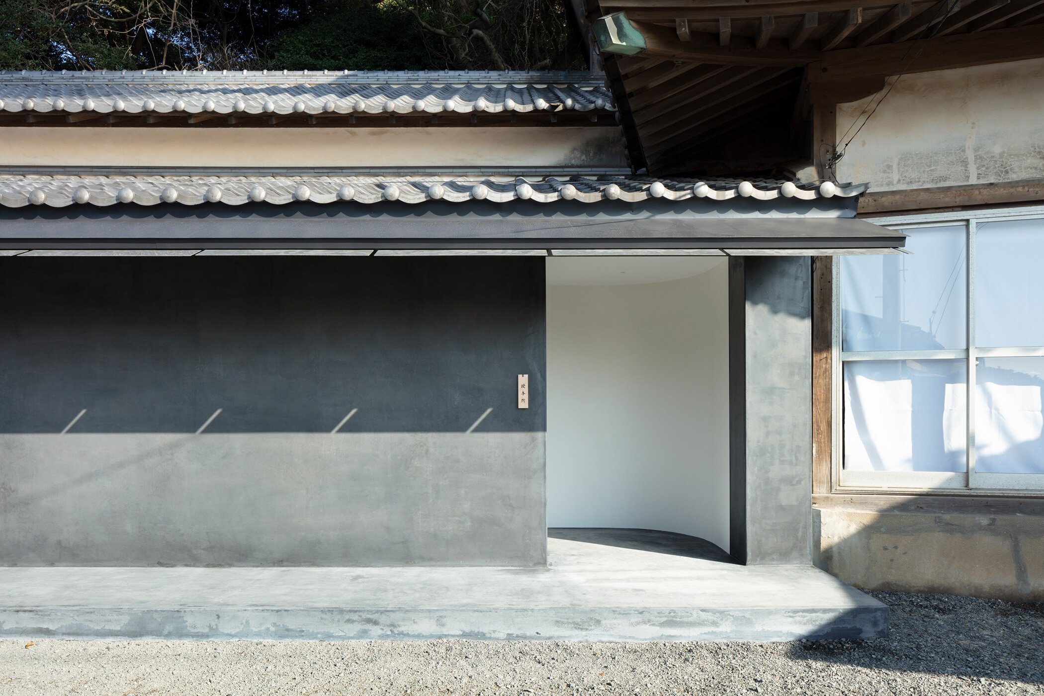 about-tadahiro-butsugan-mekari-jinja-shrine-interior-design-magazine-idreit-074.jpg