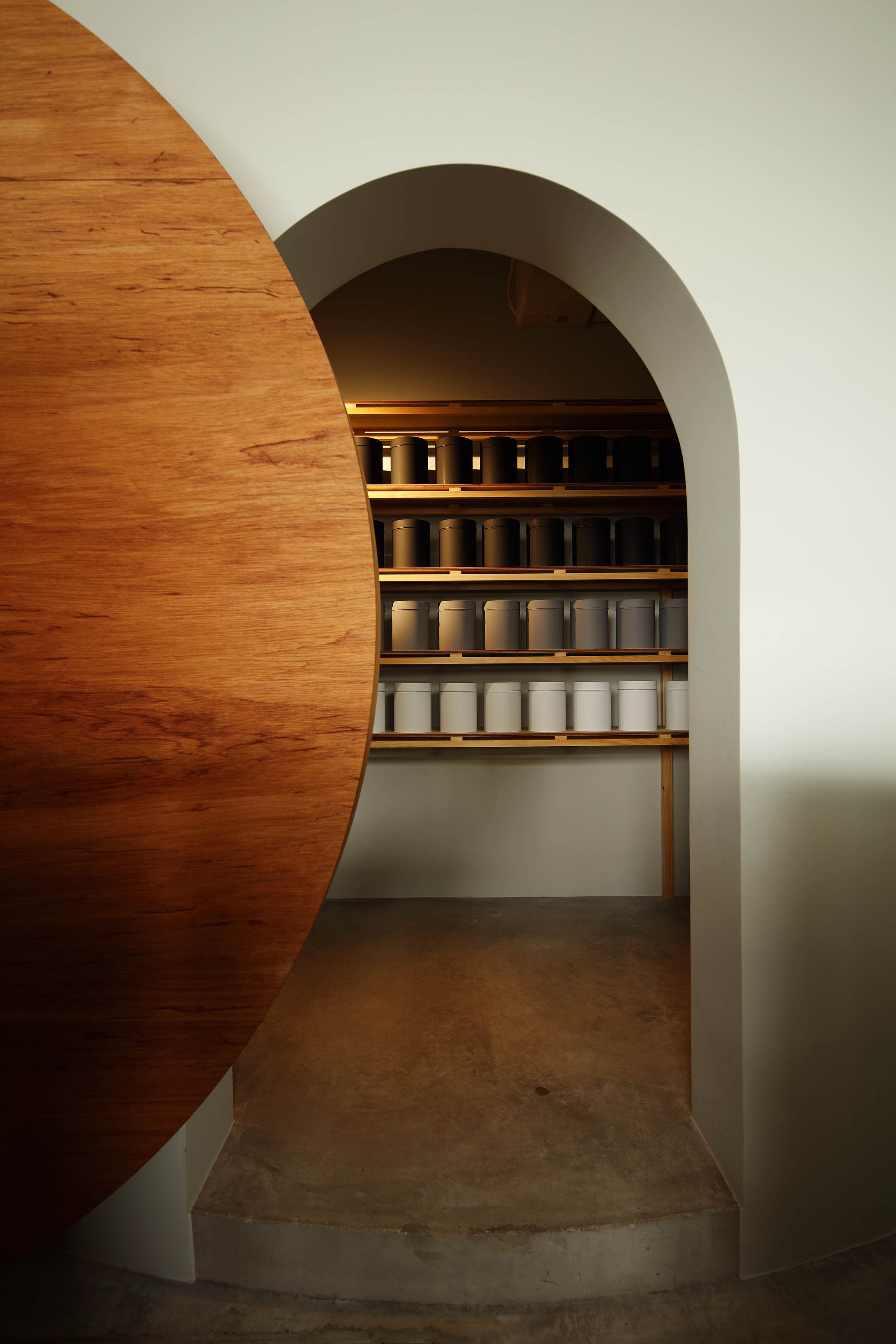  Yusuke Seki Studioの関祐介がデザインしたカフェOgawa Coffee Laboratoryの貯蔵庫 