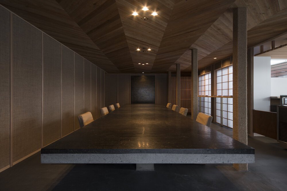  TORU SHIMOKAWA architectsの下川徹がインテリアデザインを手掛けたNICO chocolaterie 