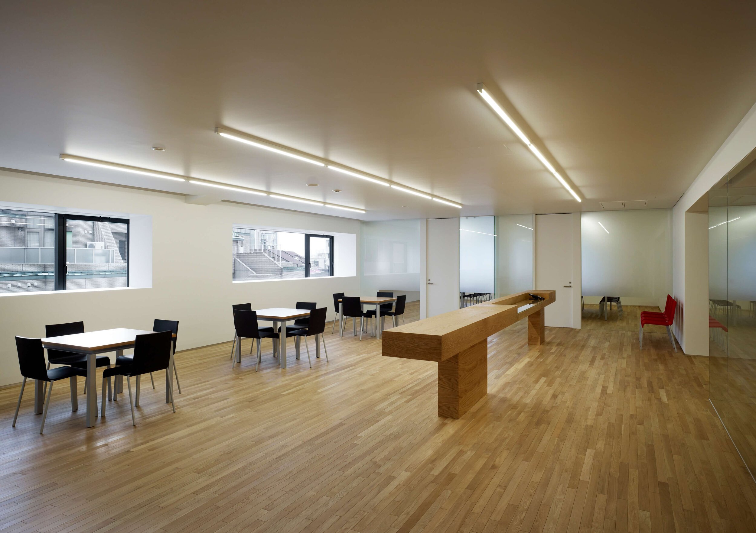 sakakida-tomoyuki-sun-ad-office-interior-design-tokyo-japan-idreit-04.jpg