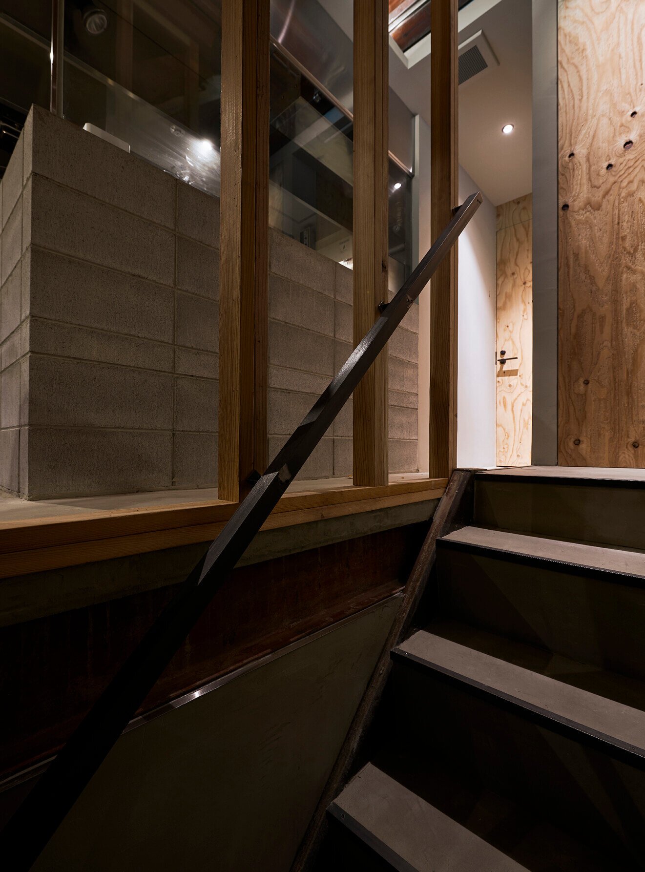 staircase of wine bar fujimaru designed by naoya matsumoto design