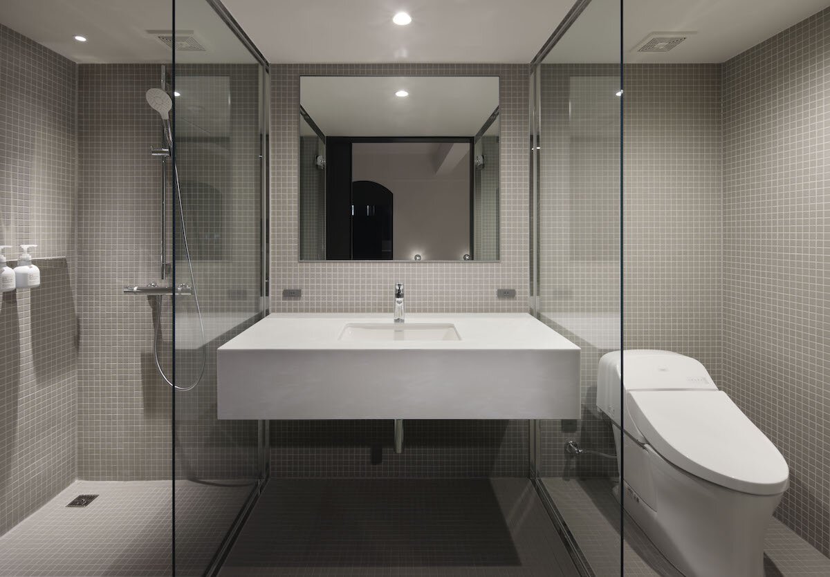 bathroom design of DDD HOTEL designed by Case-Real in Tokyo Japan