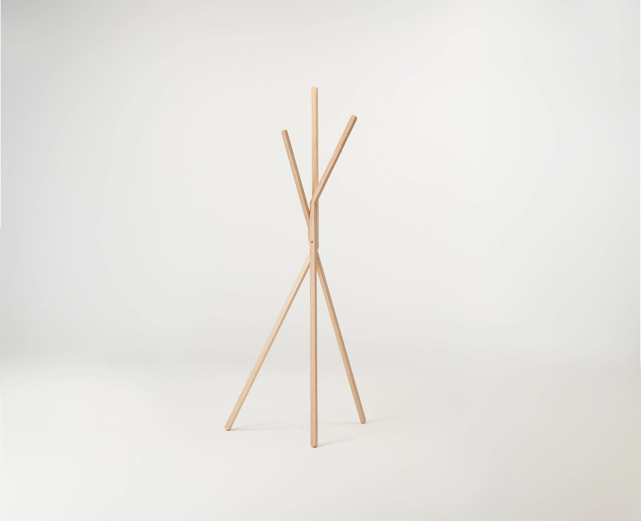 koizumi-studio-tree-hanger-interior-design-magazine-idreit-83-s.jpg