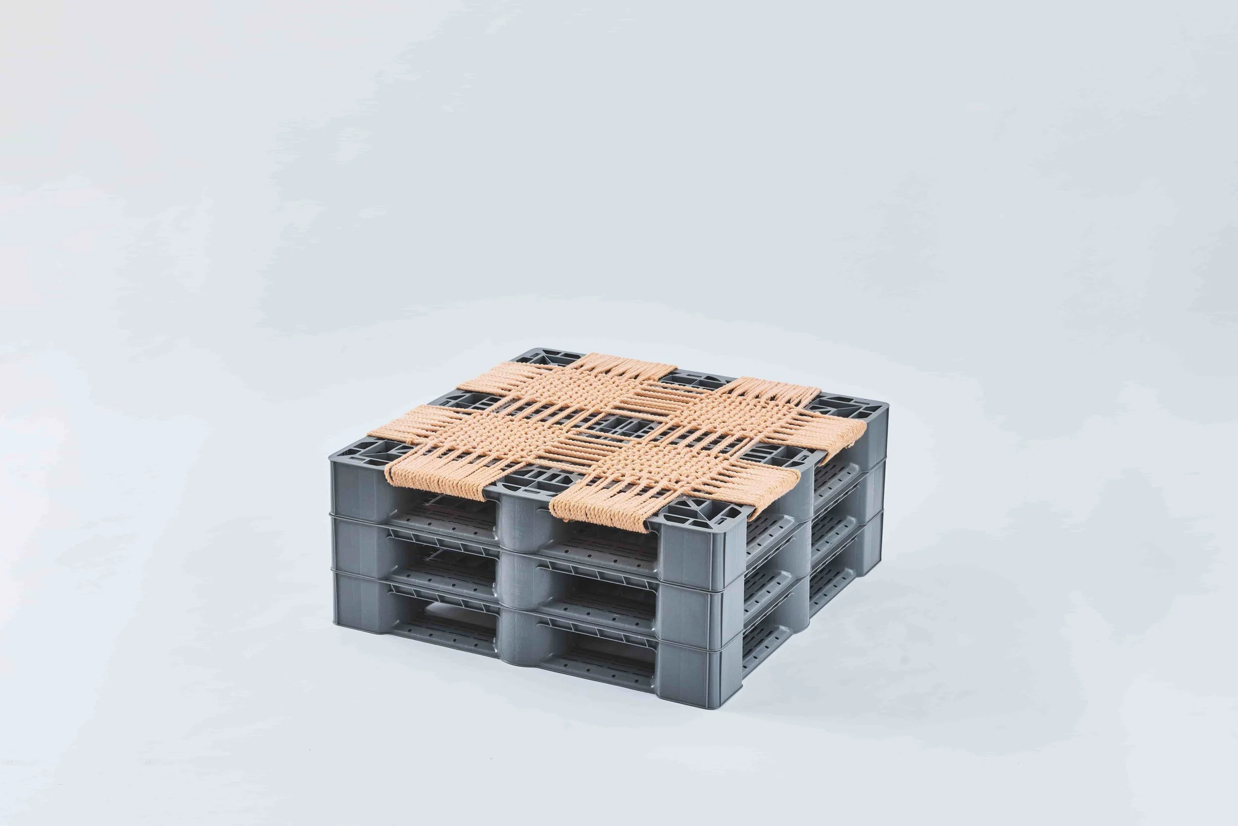 Unit Pallet by Kakeru Fukukawa