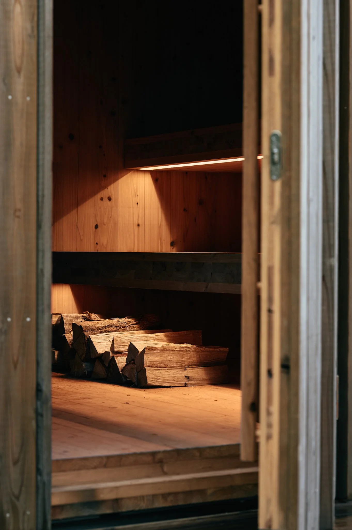 Earthboat_Cave_06.jpg