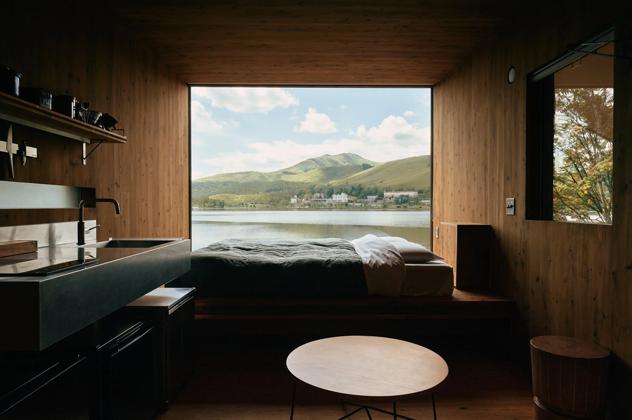 EARTHBOAT Shirakabako by PAN- PROJECTS
