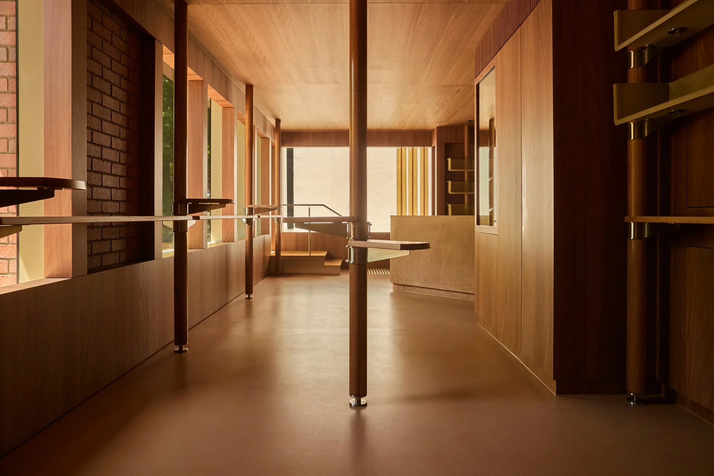 dion-hall-standingroom-carlton-10906-interior-design-magazine-idreit_TraianosPakioufakis.jpg