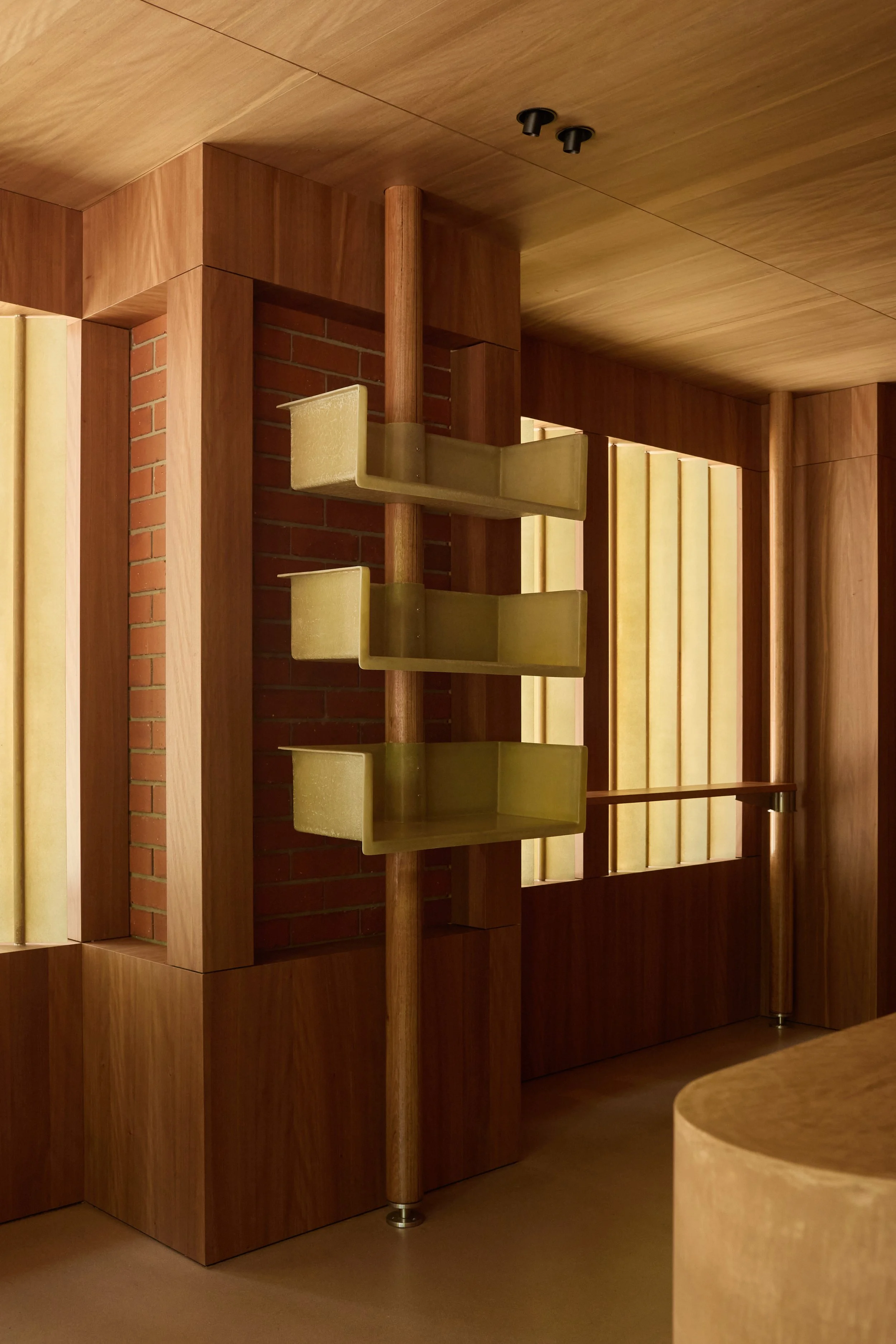 dion-hall-standingroom-carlton-10878-interior-design-magazine-idreit_TraianosPakioufakis.jpg
