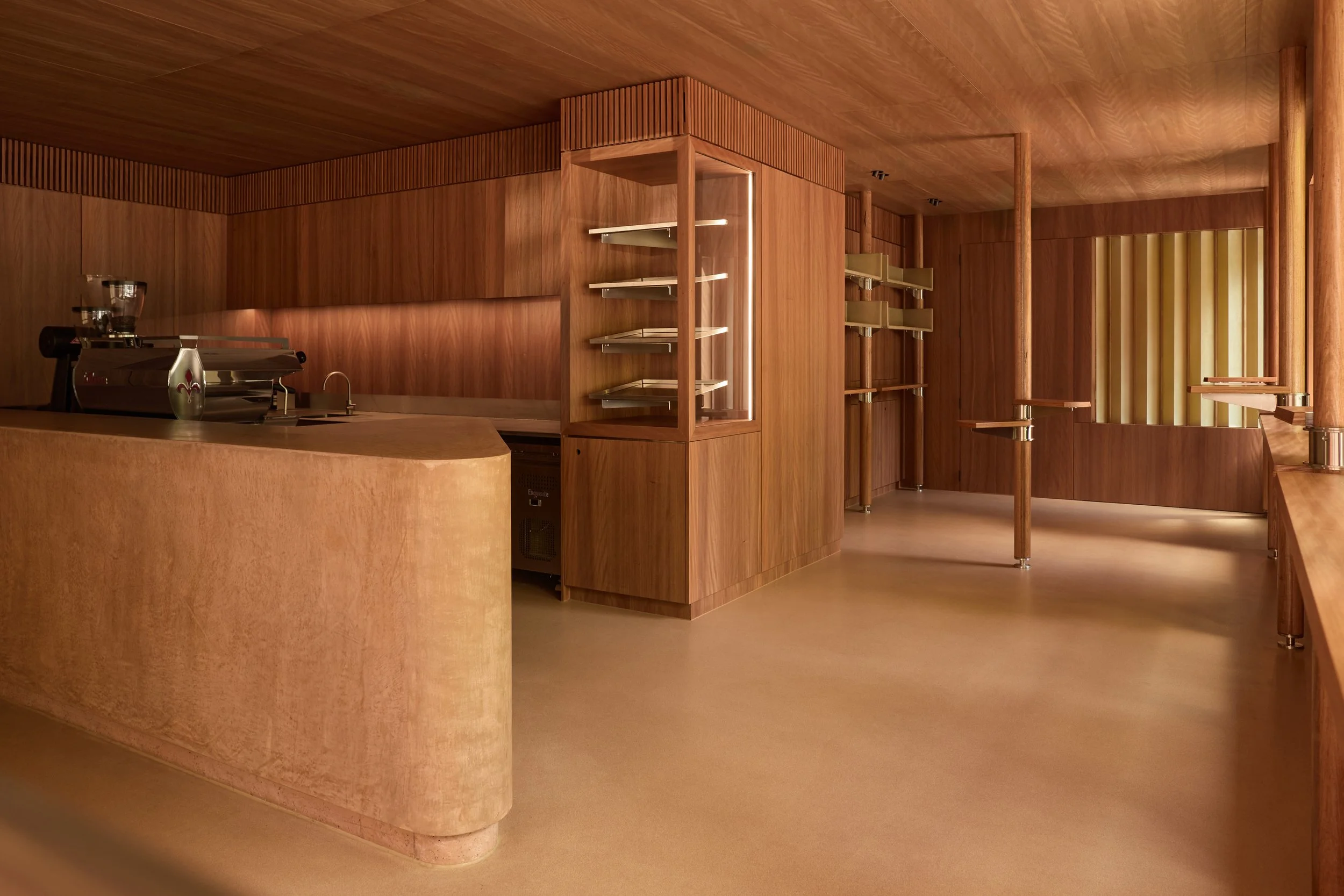 dion-hall-standingroom-carlton-10841a-interior-design-magazine-idreit_TraianosPakioufakis.jpg