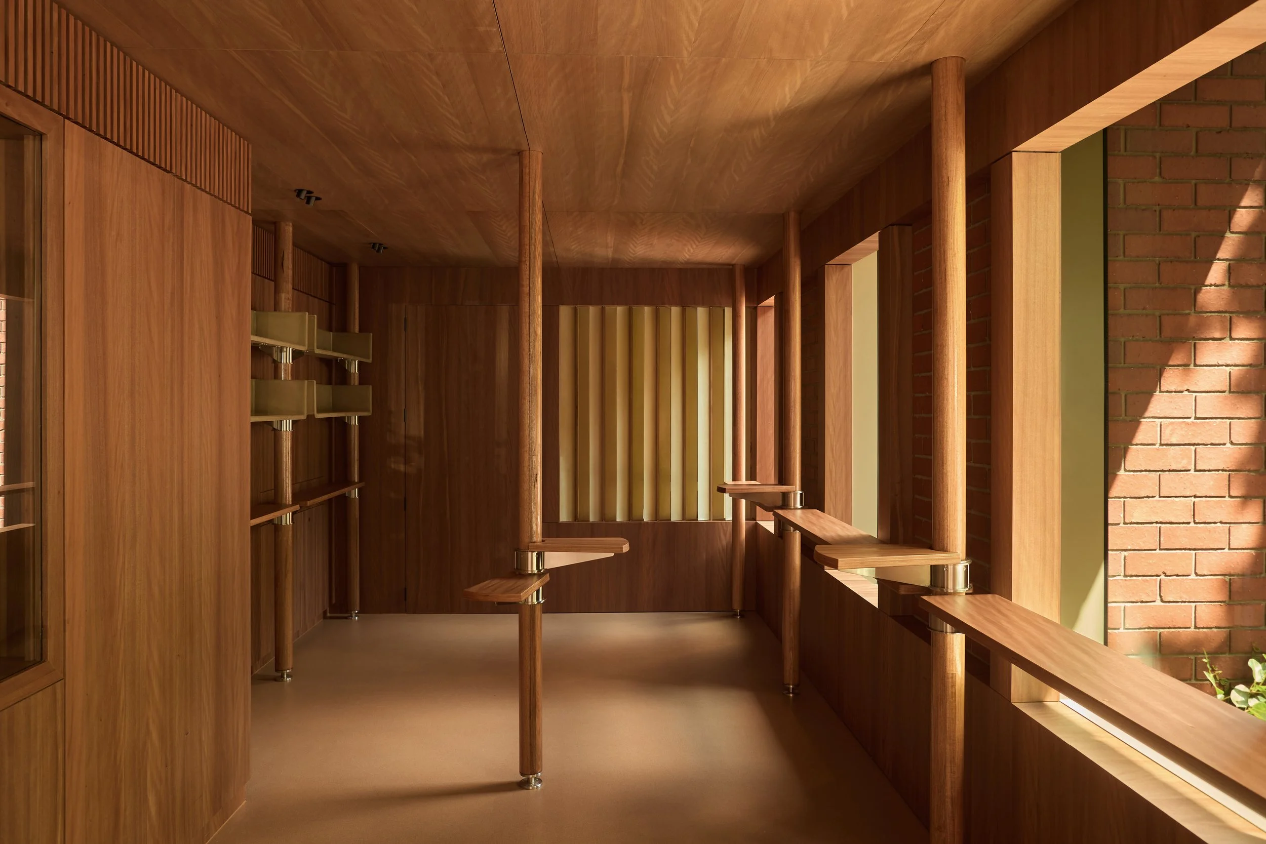 dion-hall-standingroom-carlton-10774-interior-design-magazine-idreit_TraianosPakioufakis.jpg