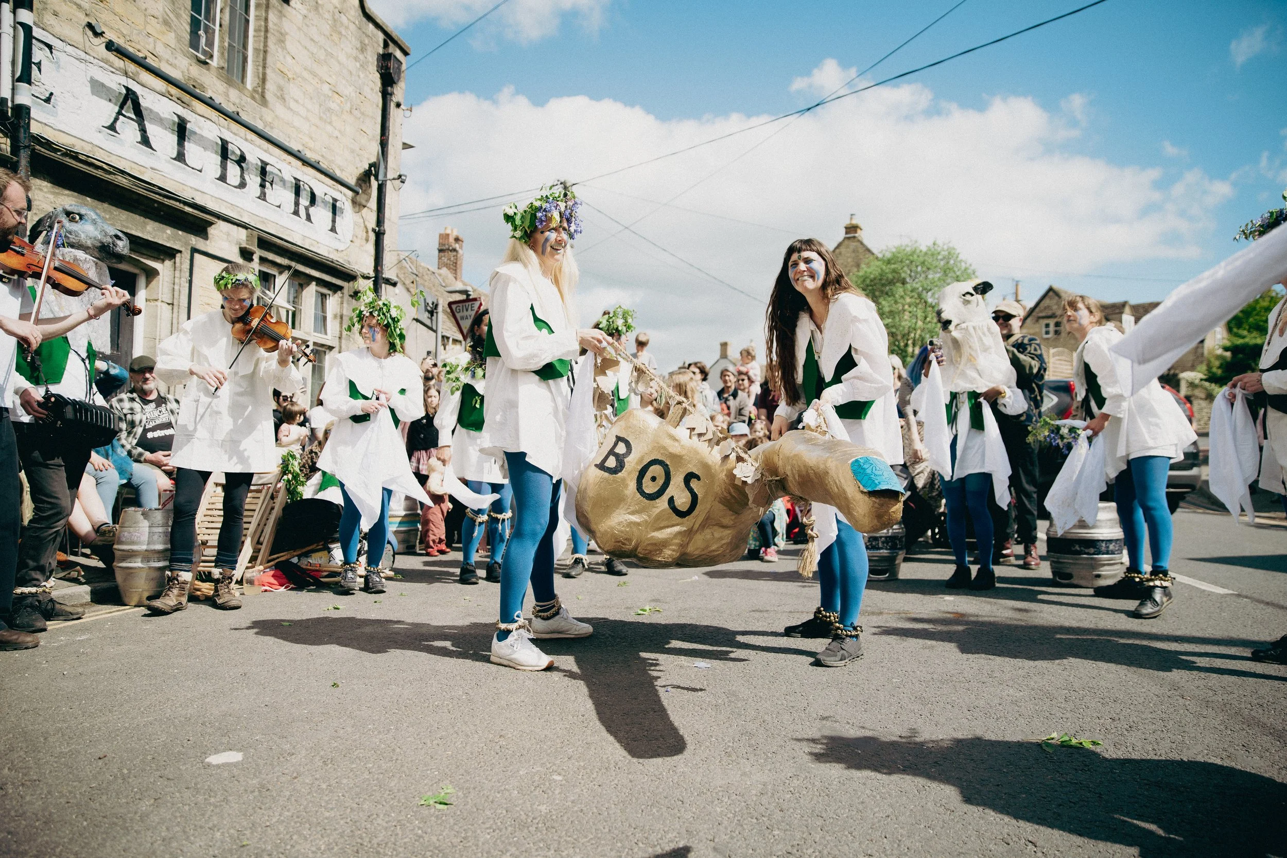 Boss Morris - Finger In The Spring