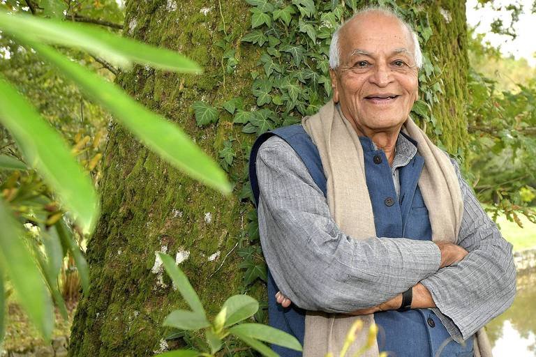  "We are dependent on each other. Therefore, replenishing the soil, replenishing society and being part of one continuum - that's the new story."    -Satish Kumar  