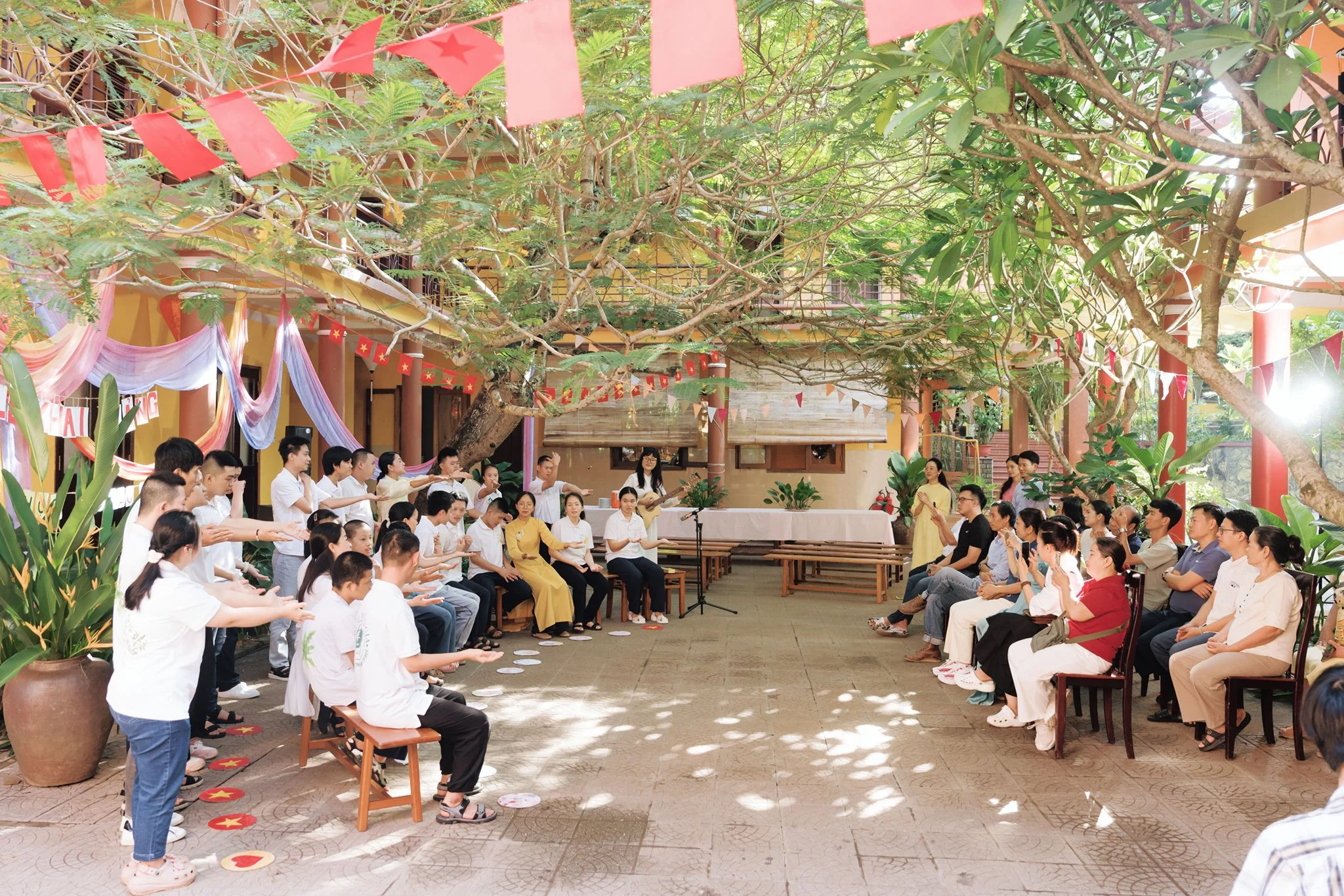 [VN] Ngày khai giảng ở Tịnh Trúc Gia - một khởi đầu thật trong trẻo