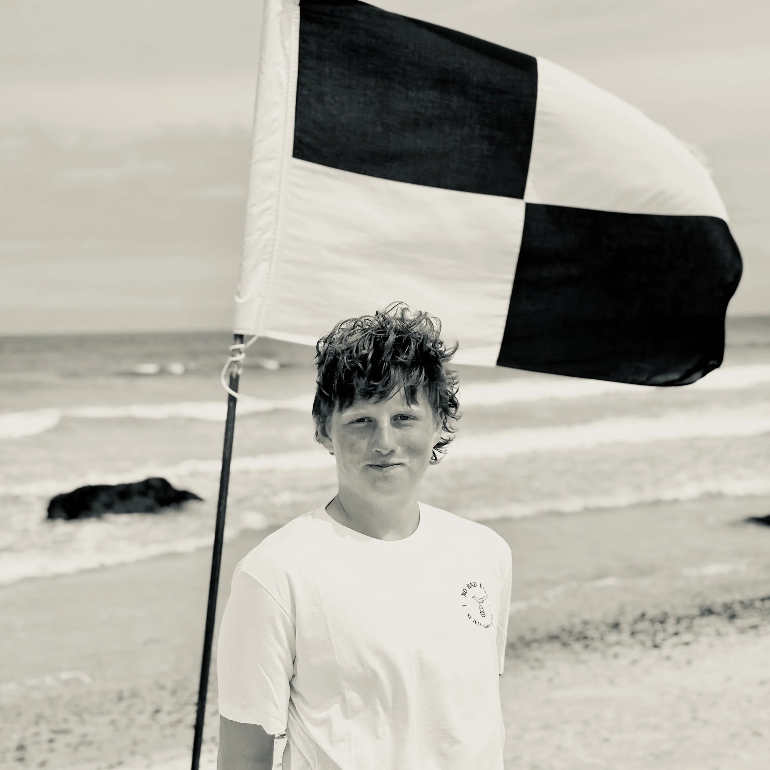 ‘No Bad Days - Organic Tee - White