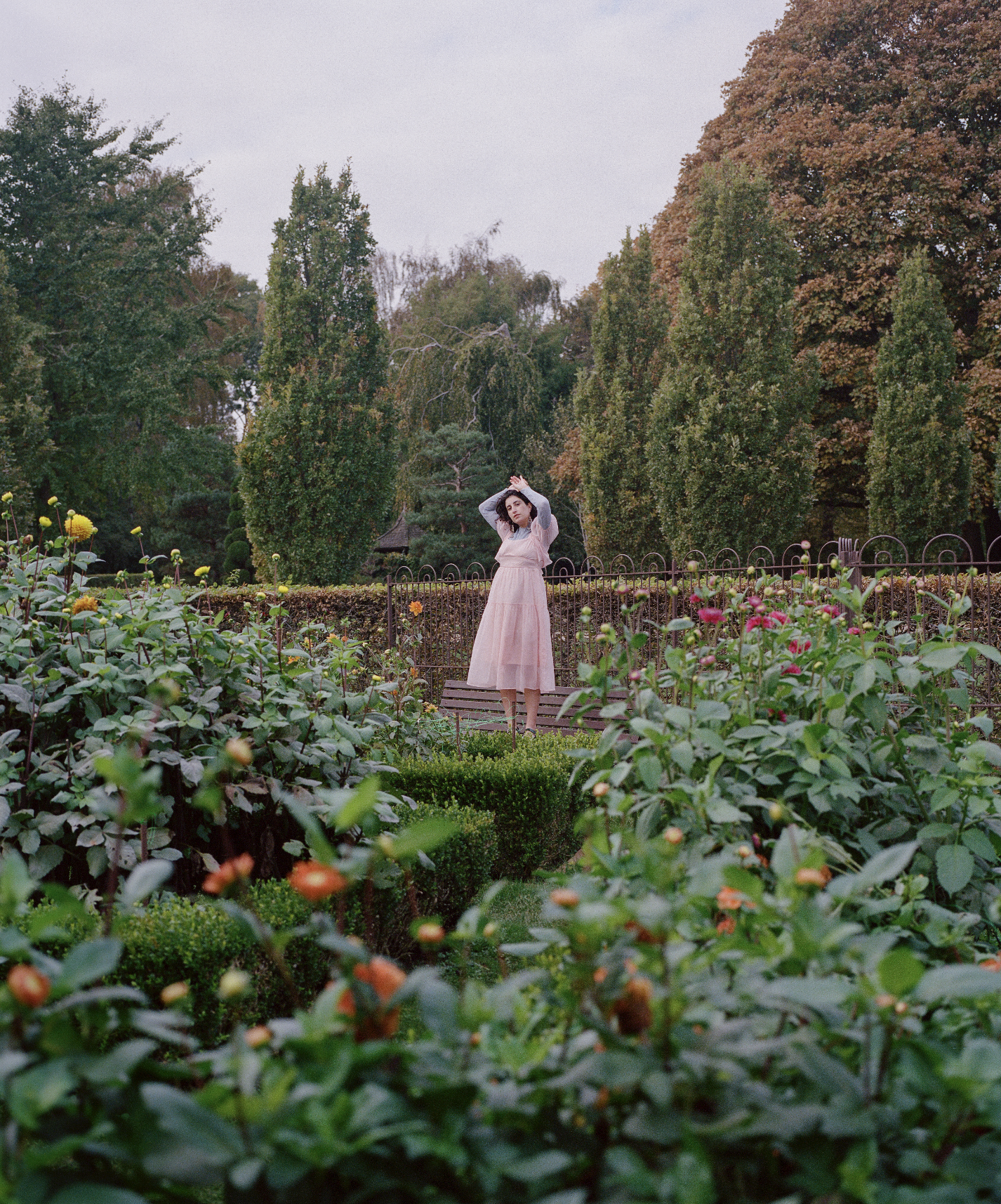 ASTROPHE ASCENDS – Parissa