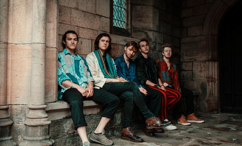 Sylvette Release New Video for ‘Panel Of Glass’