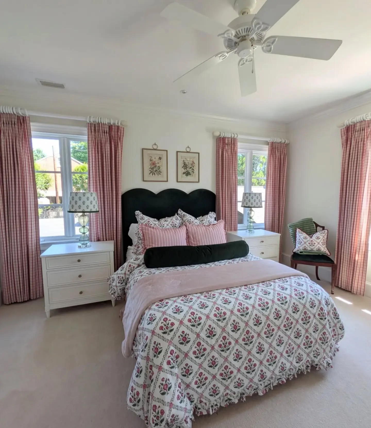 All the pretty girly touches in this bedroom - the velvet scalloped headboard, all the floral layers and the cutest lampshades 🩷💚
.
.
.
#letsdecorate #winstonsaleminteriordesign #bedroominspo #lovewhereyoulive