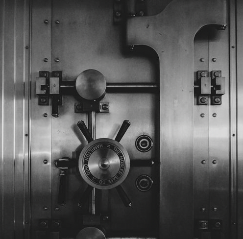 Surviving the Lending Squeeze When Raising Capital for Investment Real Estate