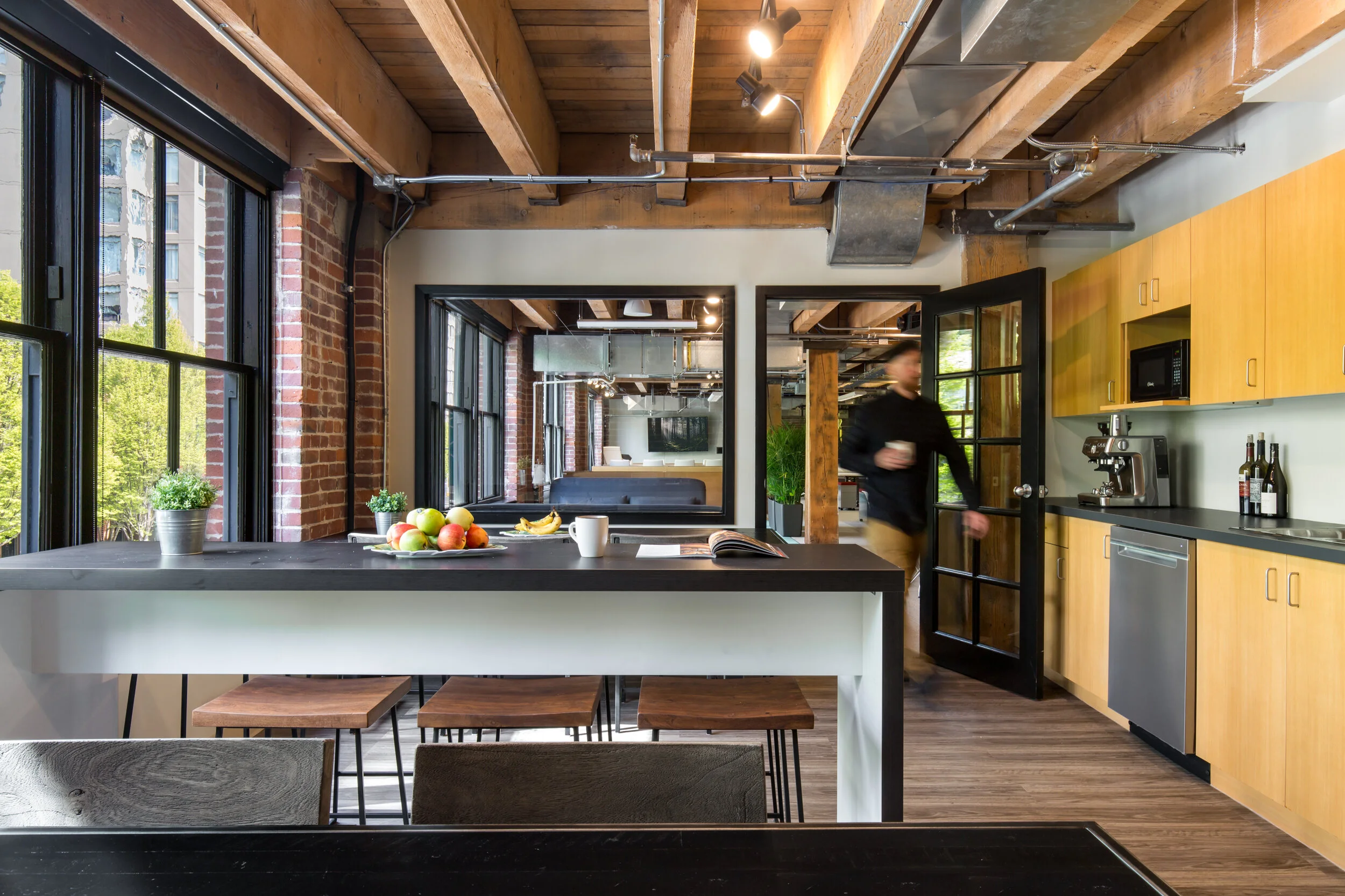 Upper Left Photo - Segement Vancouver-11.jpg