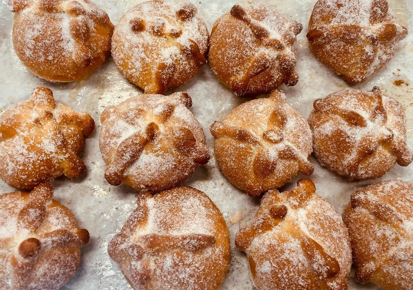 Get it while it&rsquo;s Hot 
Another round of Pan de Muerto just came out of the oven!!! Yum! 

#community #boulderlife #bouldercolorado #5280eats #diademuertos💀 #mexicoeats