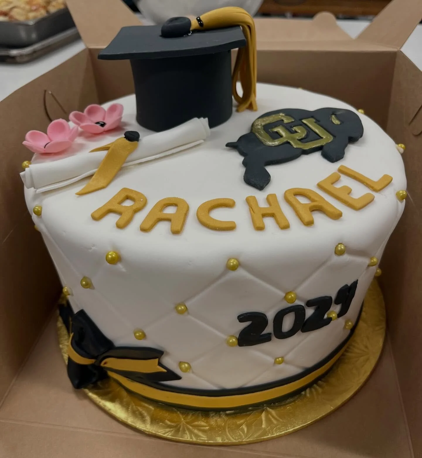 Graduation season is coming! We can help🎉