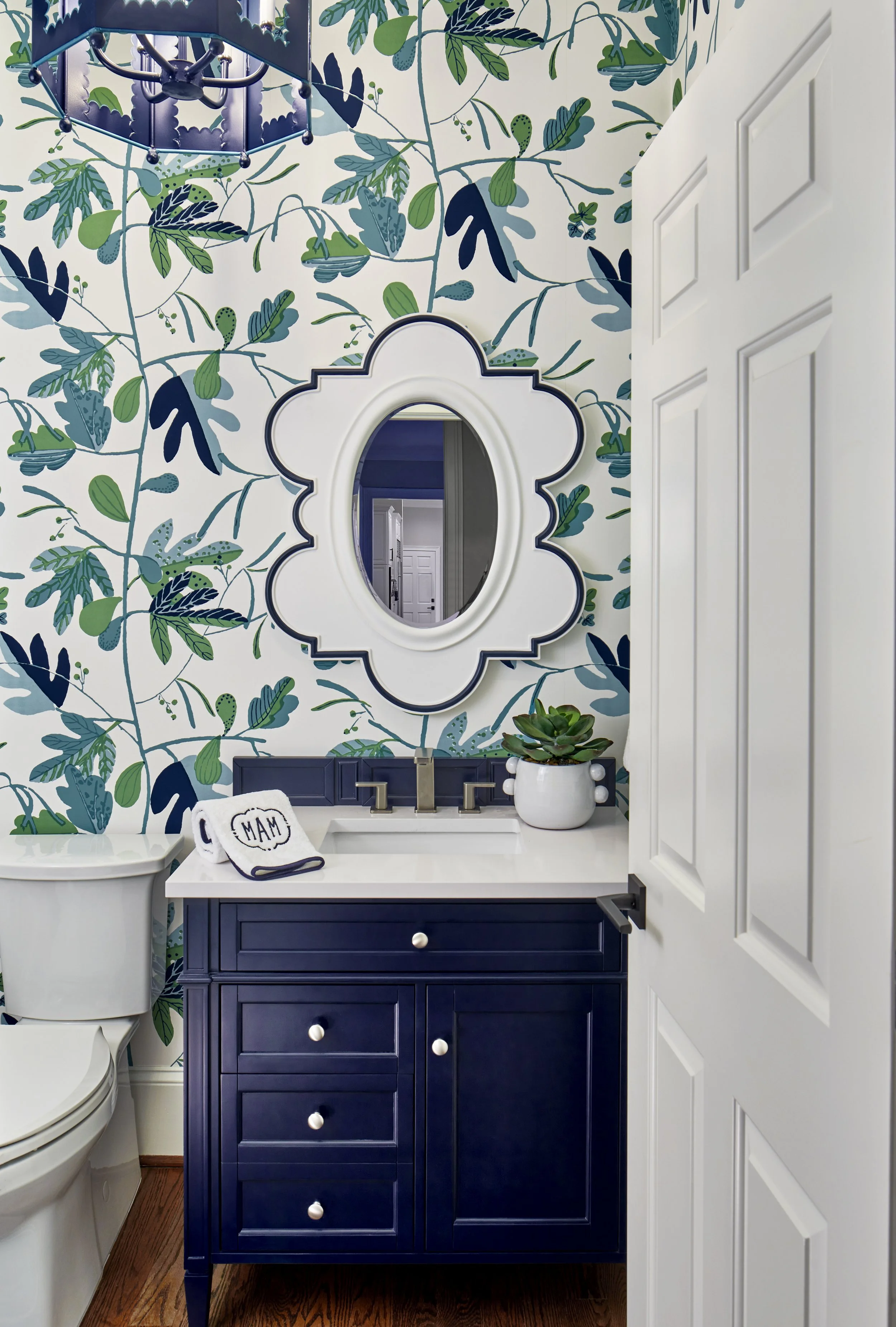 Episode 208 – Everything You Ever Wanted to Know About Wallpaper