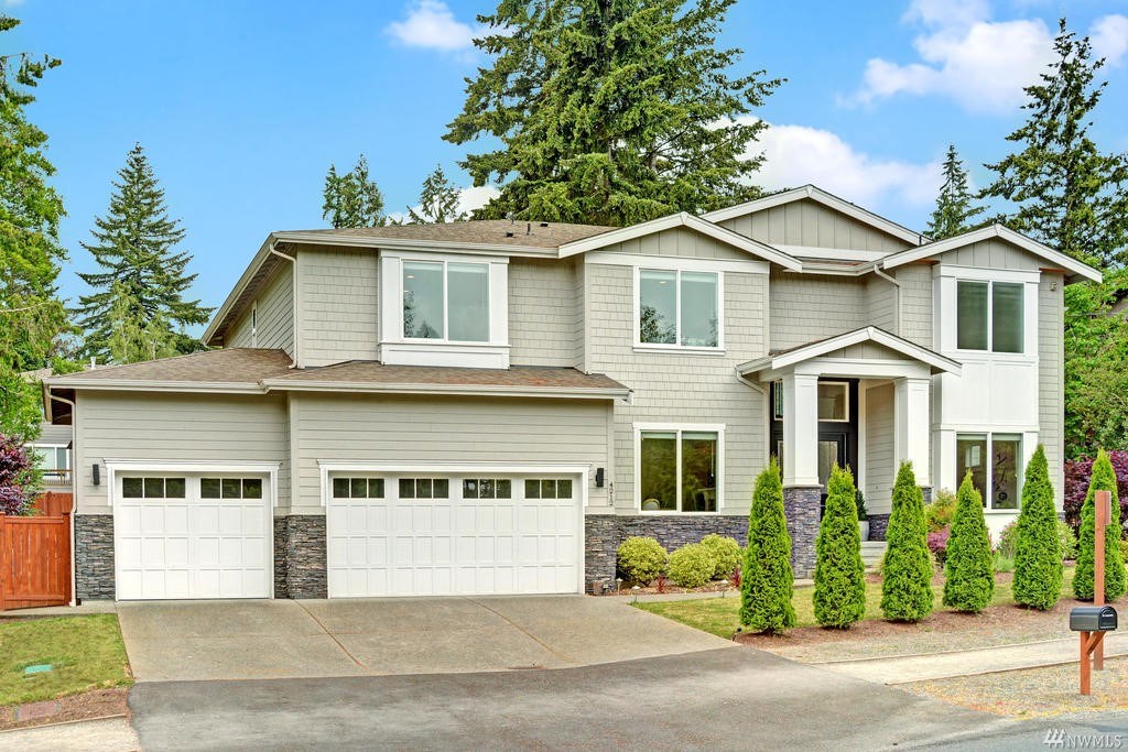 4212 88th Ave SE | $2,560,000