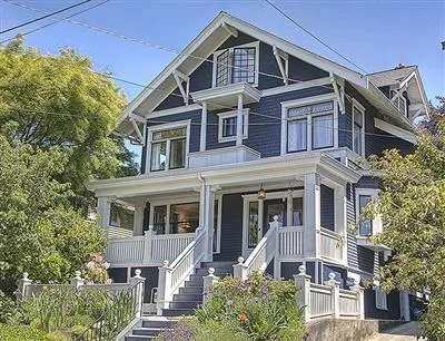 1820 Federal Ave E | $1,045,000