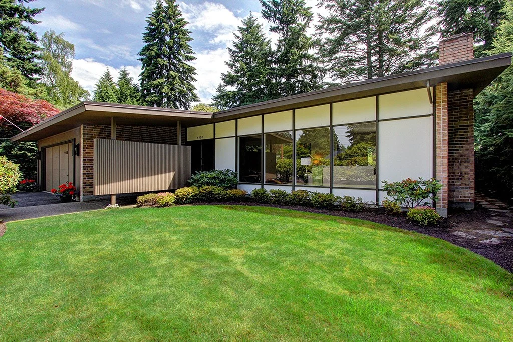 4320 91st Ave SE | $842,000