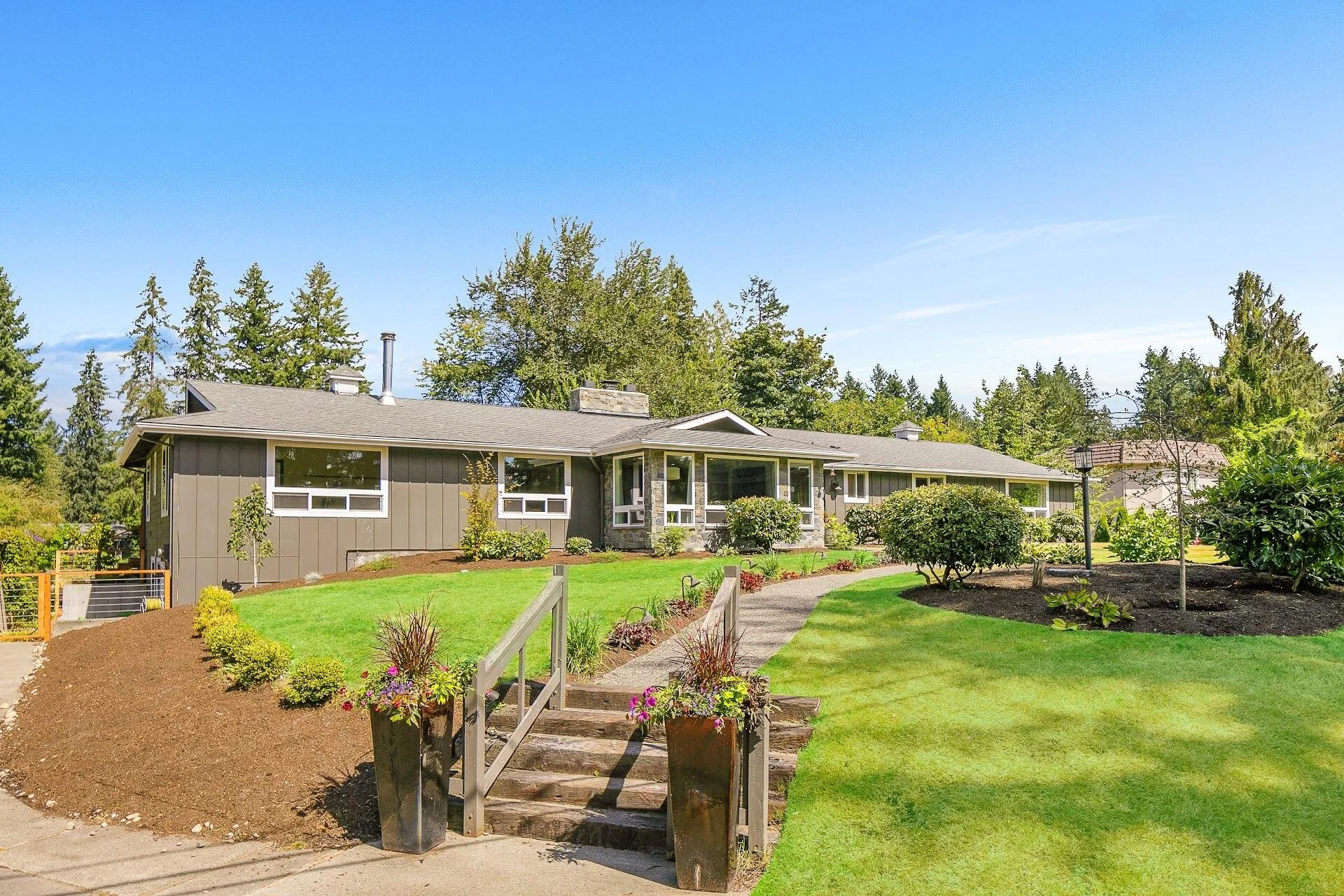 16246 236th Ave SE | $1,318,000