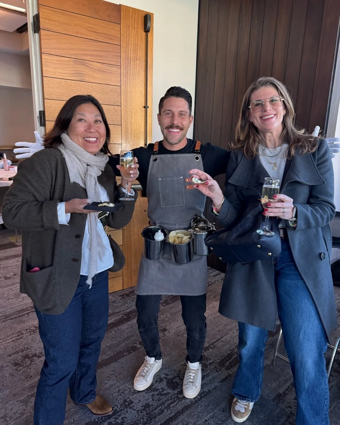 Annual Vision Board 🚀 Grateful doesn&rsquo;t even begin to cover it! 🤍
Thank you to our dear friend Jennifer Schumacher for creating a space in your sunny backyard of Scottsdale that invited connection, creativity, and real permission to play! From