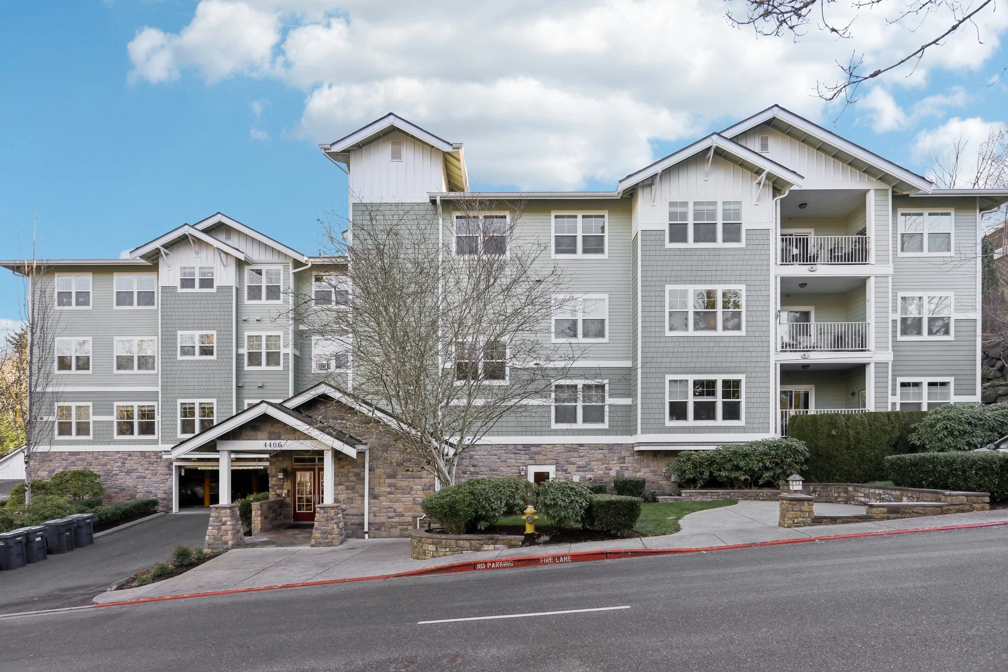 1-web-or-mls-Providence Point Pl-S2201-001.jpg