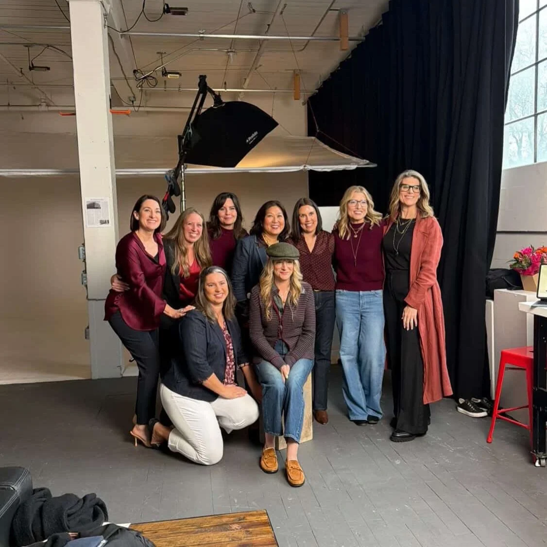 A behind-the-scenes look at the upcoming Women of Mercer Island issue with Mercer Island City Lifestyle 🎞️ 
It&rsquo;s a privilege to be a part of the stories that highlight our Mercer Island community, and the strong network of women in business he